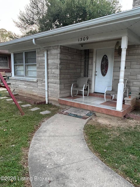 Tiny photo for 1309 Carol Jean Ct, Louisville, KY 40215 (MLS # 1728993)