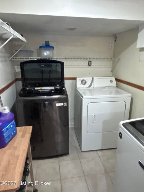 Tiny photo for 1309 Carol Jean Ct, Louisville, KY 40215 (MLS # 1728993)