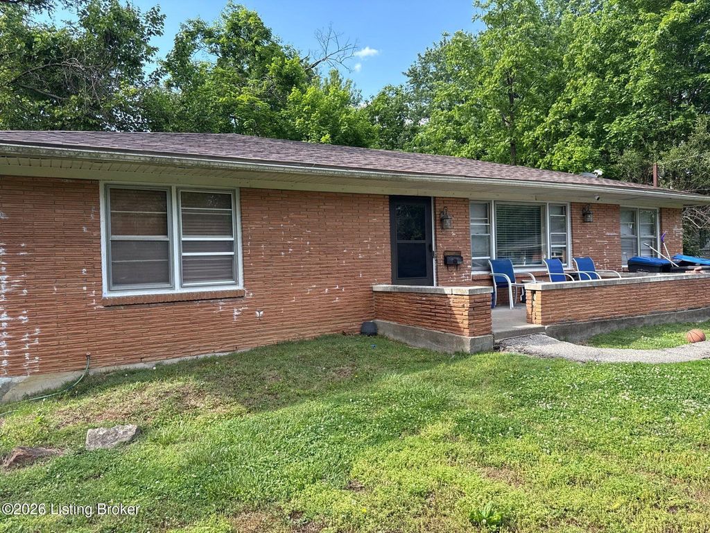 Photo of 8502 Shirley Ln, Louisville, KY 40258 (MLS # 1716812)