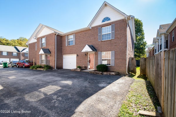 4521 MEADOWLARK MANOR LN # 7, LOUISVILLE, KY 40245 - Image 8b2e346ebd484b2cbd5c80c972ba1572/2995407614