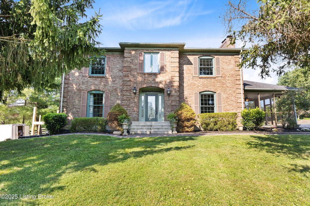 Photo of 6706 Payton Ln, Crestwood, KY 40014 (MLS # 1701920)