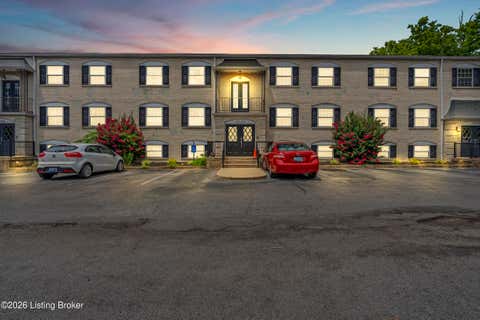 Condo For Sale - 113 Middletown Square<br/> Jefferson County, Louisville, KY 40243