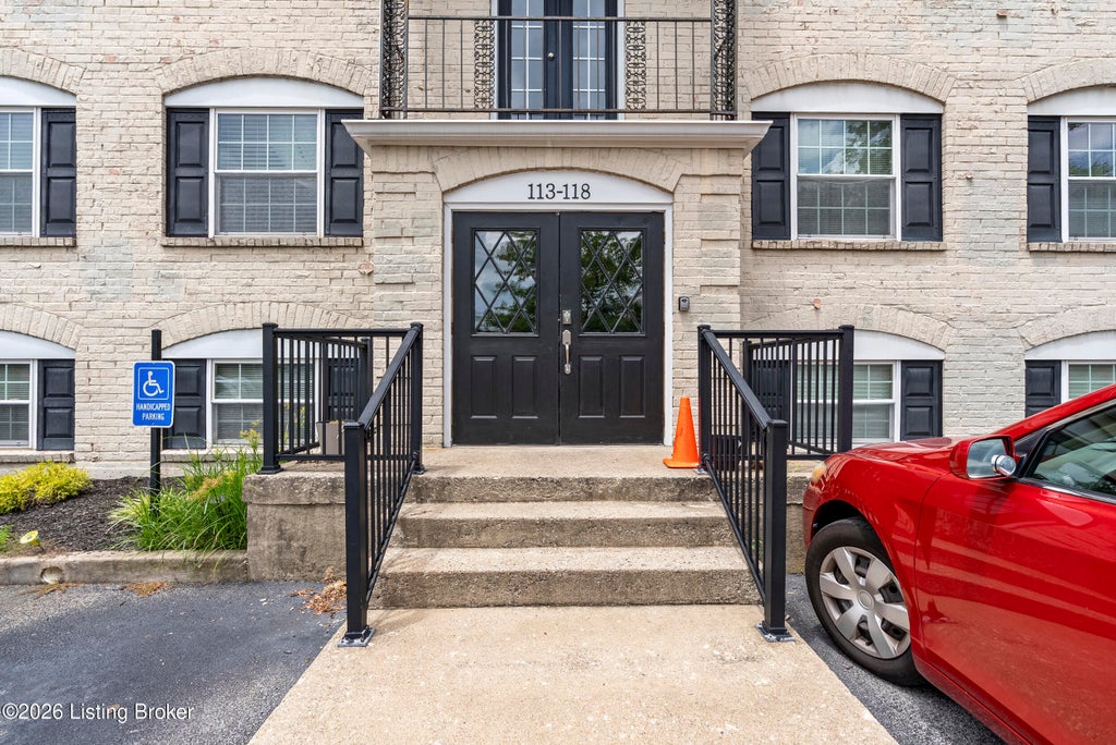 Photo of 113 Middletown Square, Louisville, KY 40243 (MLS # 1723703)