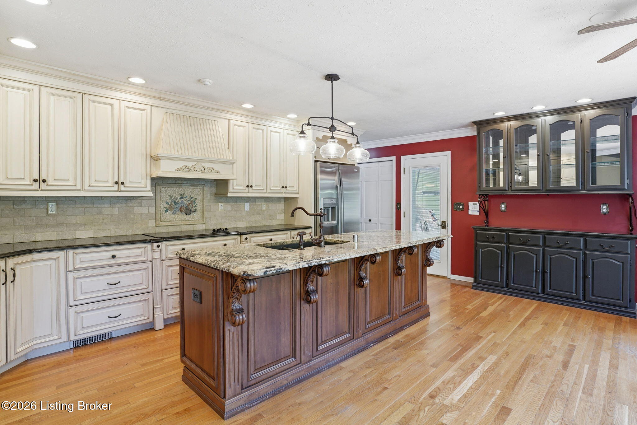 Louisville, Kentucky, 40214, United States, 4 Bedrooms Bedrooms, ,3 BathroomsBathrooms,Residential,Active,2044162