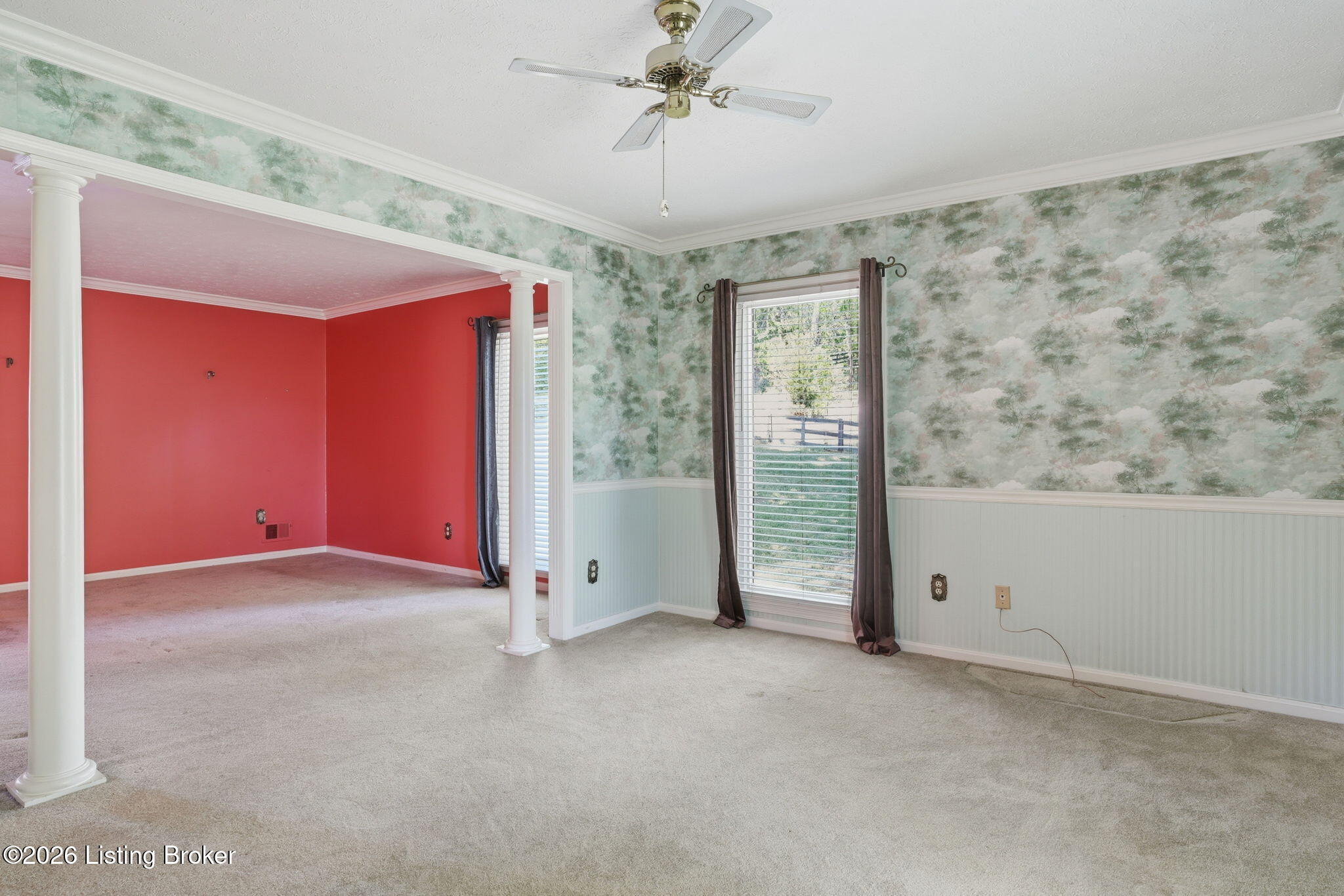Louisville, Kentucky, 40214, United States, 4 Bedrooms Bedrooms, ,3 BathroomsBathrooms,Residential,Active,2044162