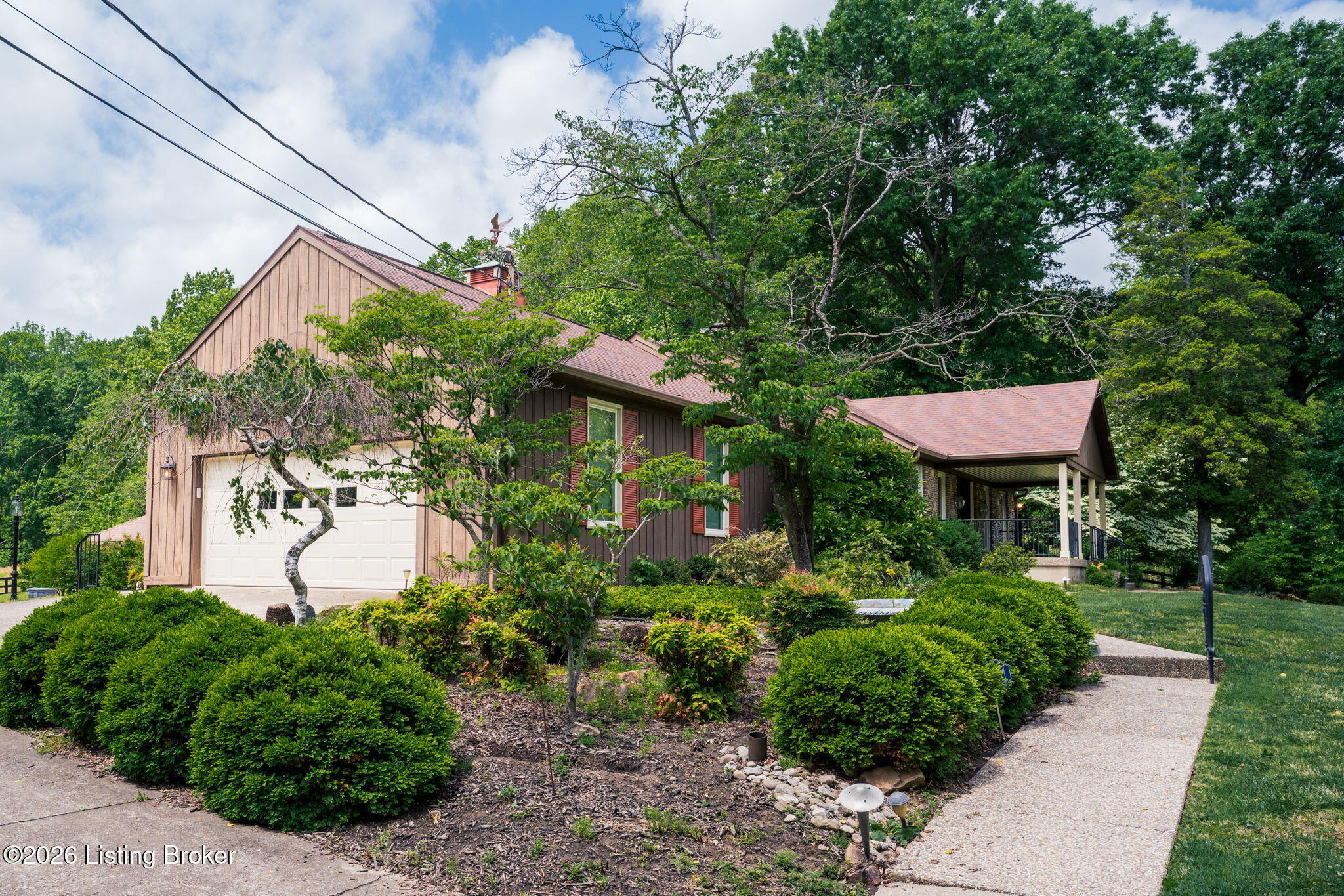 Louisville, Kentucky, 40214, United States, 4 Bedrooms Bedrooms, ,3 BathroomsBathrooms,Residential,Active,2044162