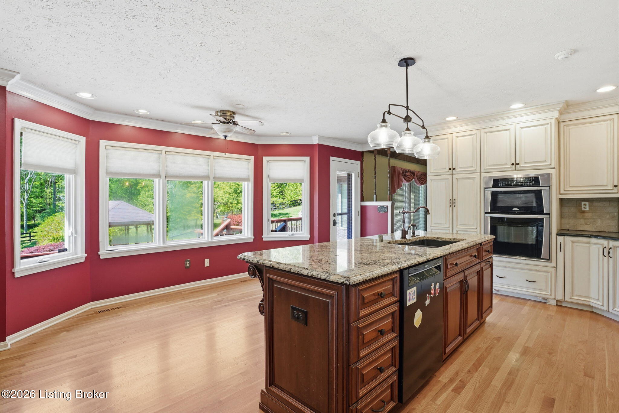 Louisville, Kentucky, 40214, United States, 4 Bedrooms Bedrooms, ,3 BathroomsBathrooms,Residential,Active,2044162