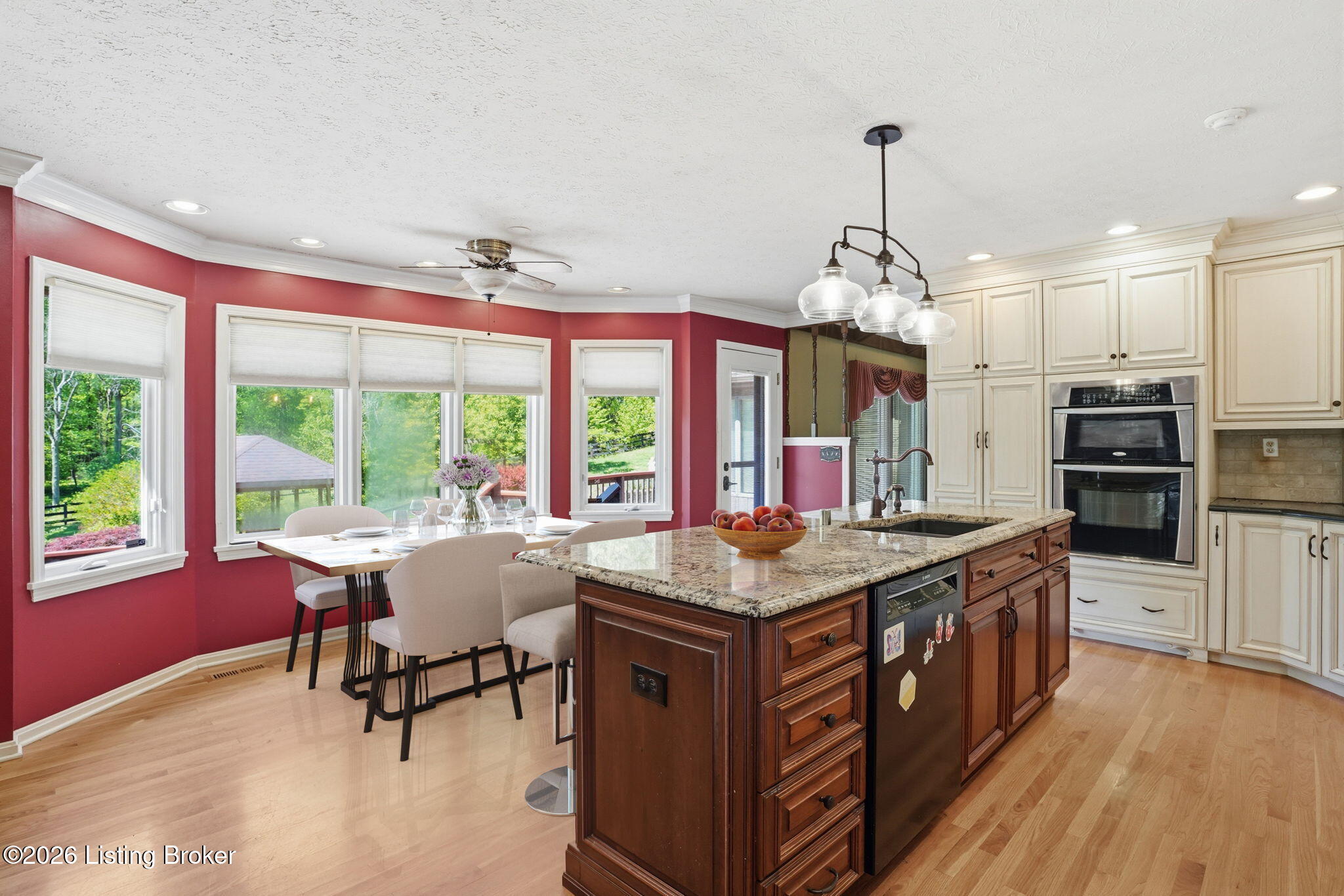 Louisville, Kentucky, 40214, United States, 4 Bedrooms Bedrooms, ,3 BathroomsBathrooms,Residential,Active,2044162