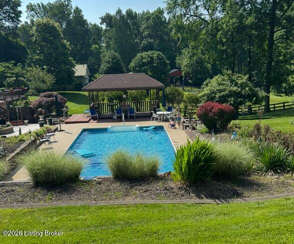 Louisville, Kentucky, 40214, United States, 4 Bedrooms Bedrooms, ,3 BathroomsBathrooms,Residential,Active,2044162