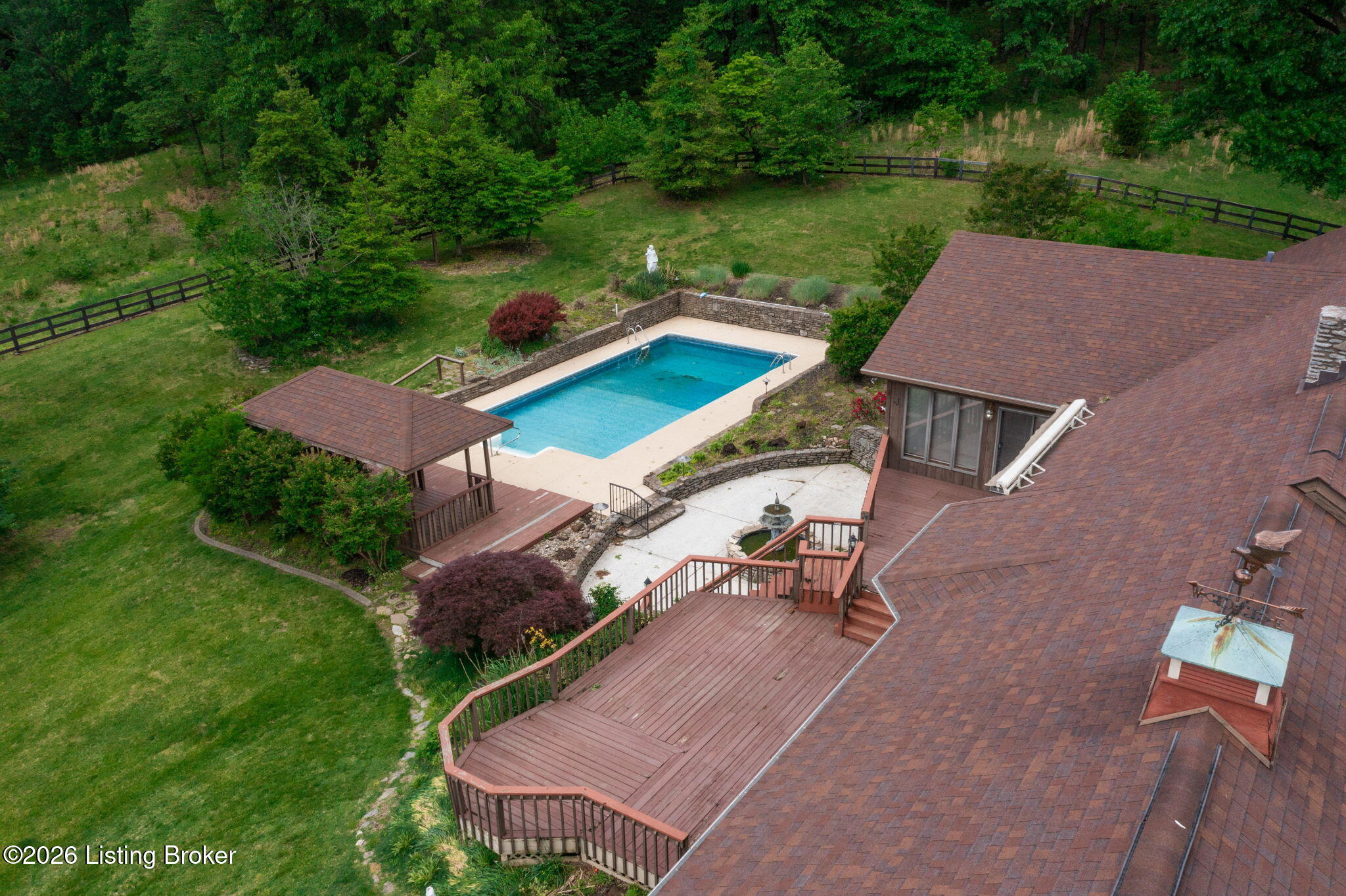 Louisville, Kentucky, 40214, United States, 4 Bedrooms Bedrooms, ,3 BathroomsBathrooms,Residential,Active,2044162