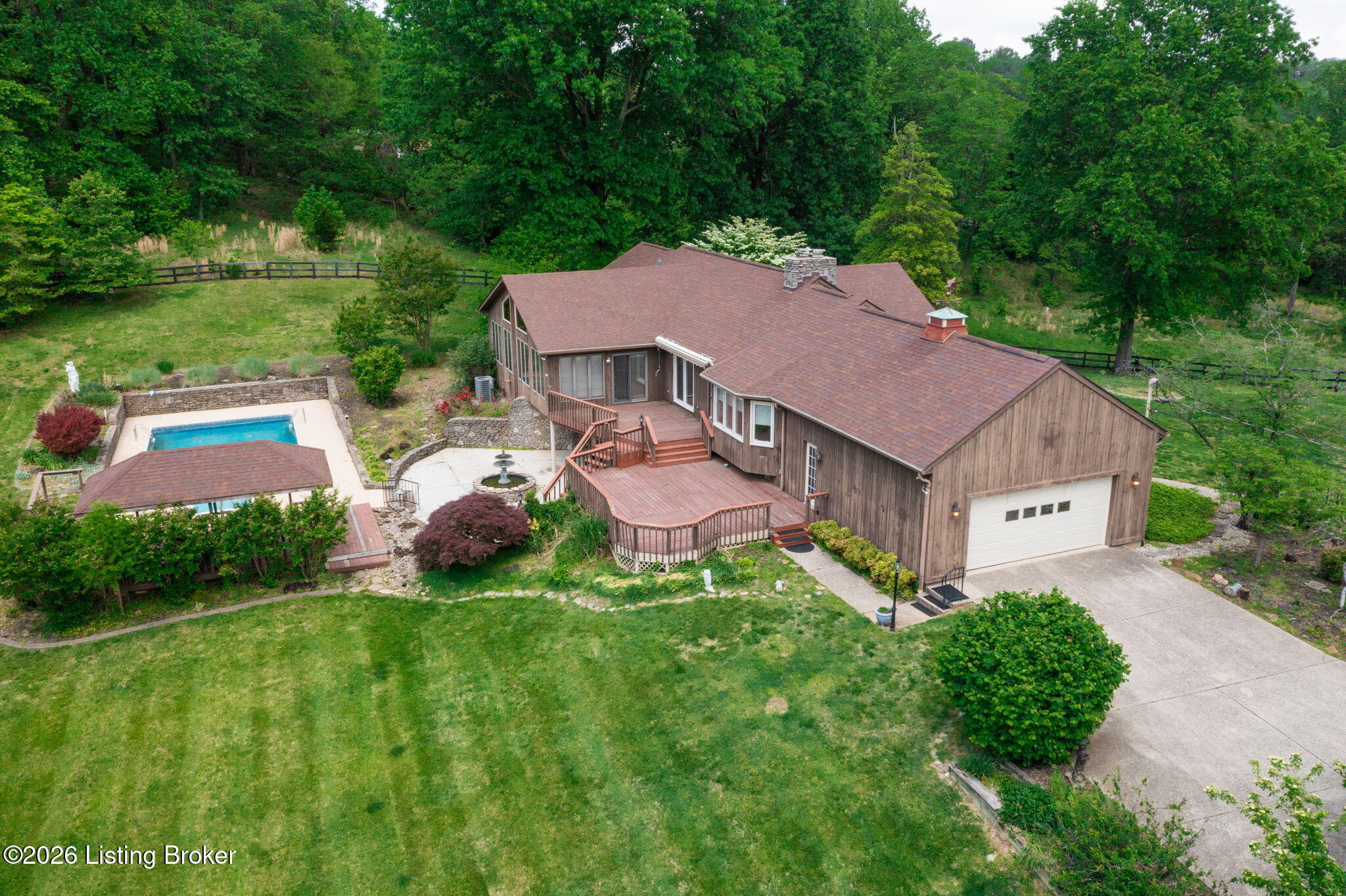 Louisville, Kentucky, 40214, United States, 4 Bedrooms Bedrooms, ,3 BathroomsBathrooms,Residential,Active,2044162