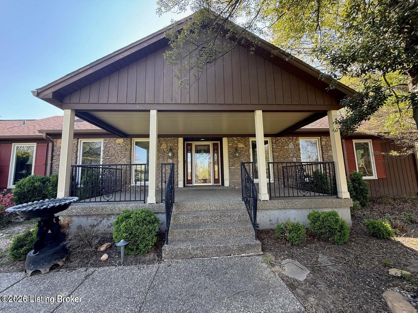 Louisville, Kentucky, 40214, United States, 4 Bedrooms Bedrooms, ,3 BathroomsBathrooms,Residential,Active,2044162