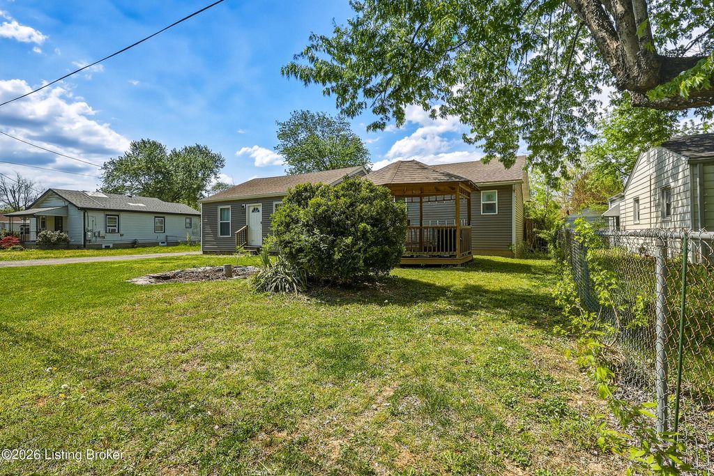 Photo of 4110 Riedley Rd, Louisville, KY 40216 (MLS # 1714188)