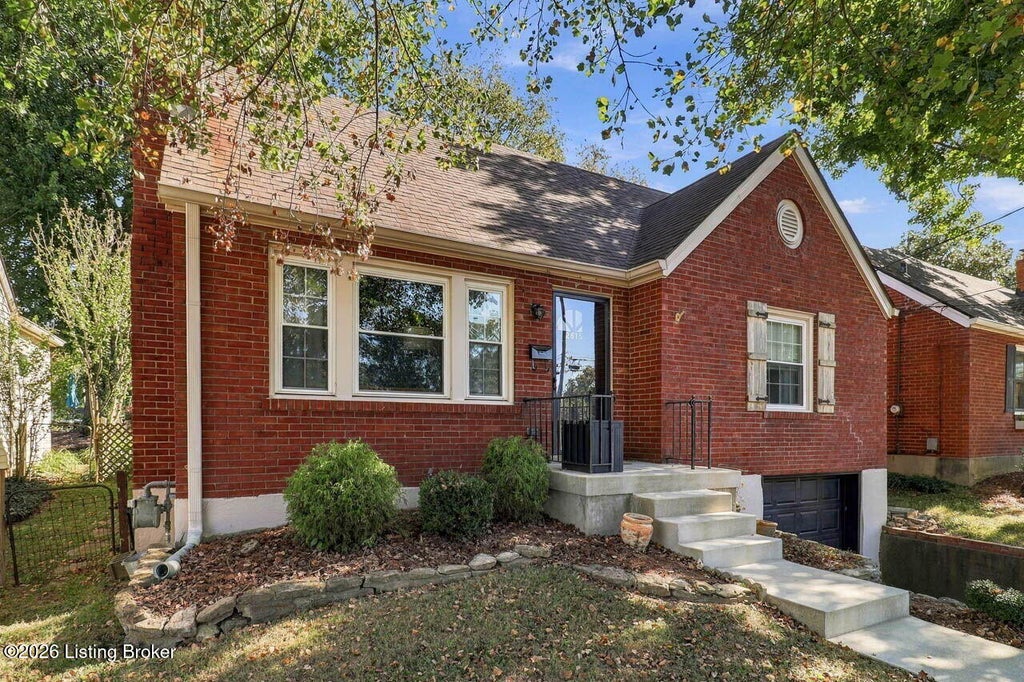 Photo of 2615 Drayton Dr, Louisville, KY 40205 (MLS # 1731399)