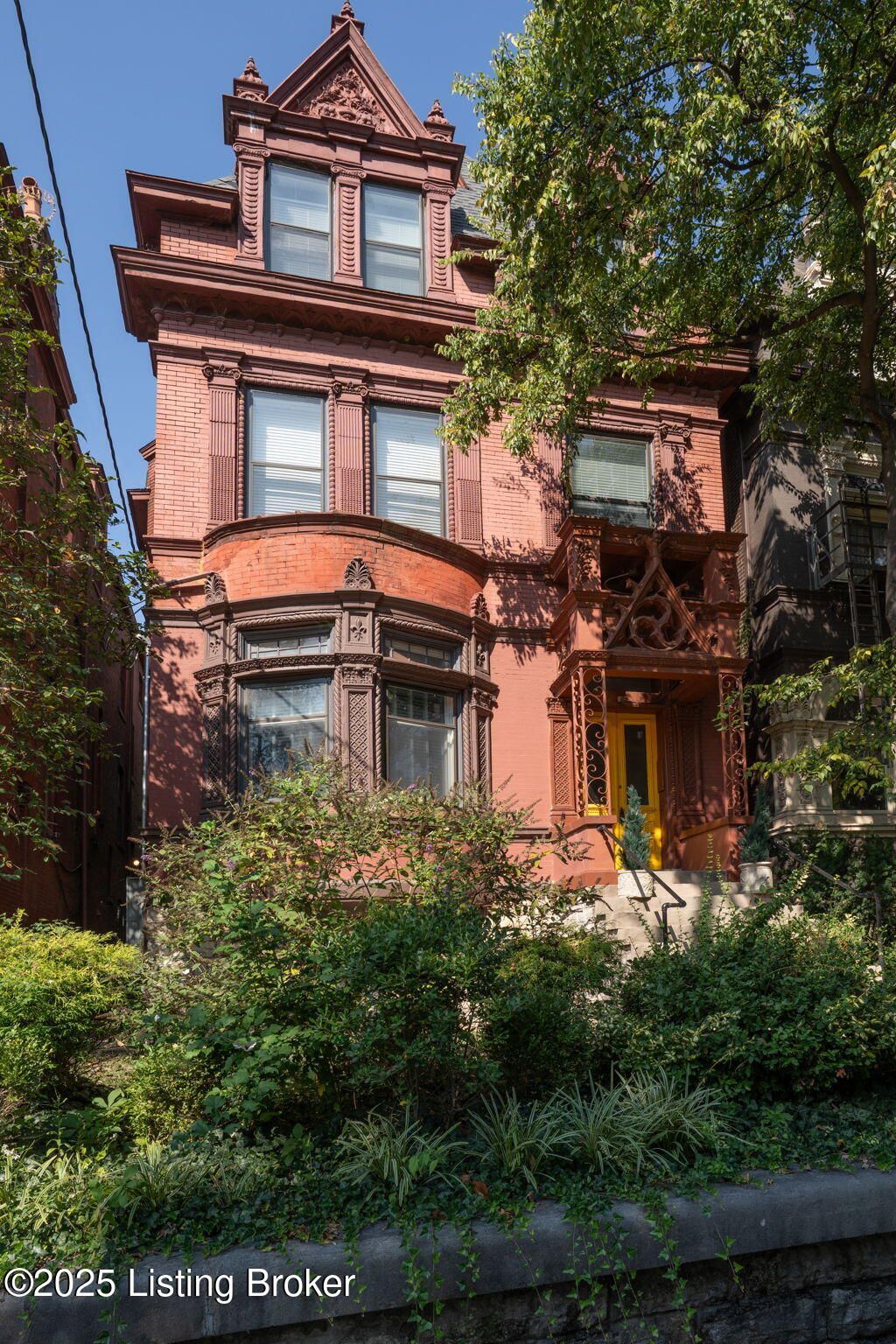 Photo of 1468 S 4th St, Louisville, KY 40208 (MLS # 1705896)