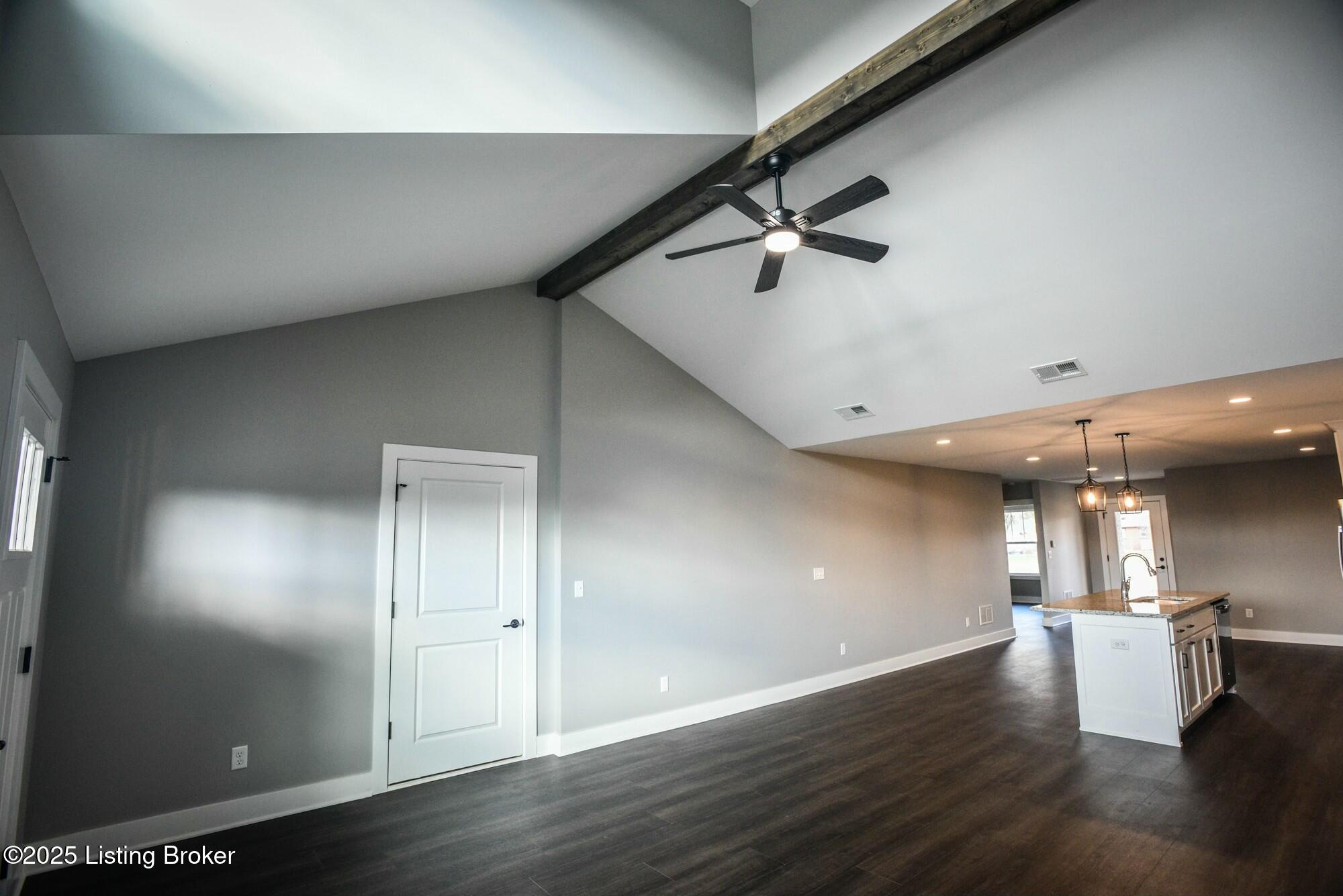 1020 Ray Wimsett Blvd #A, Bardstown, Kentucky image 5