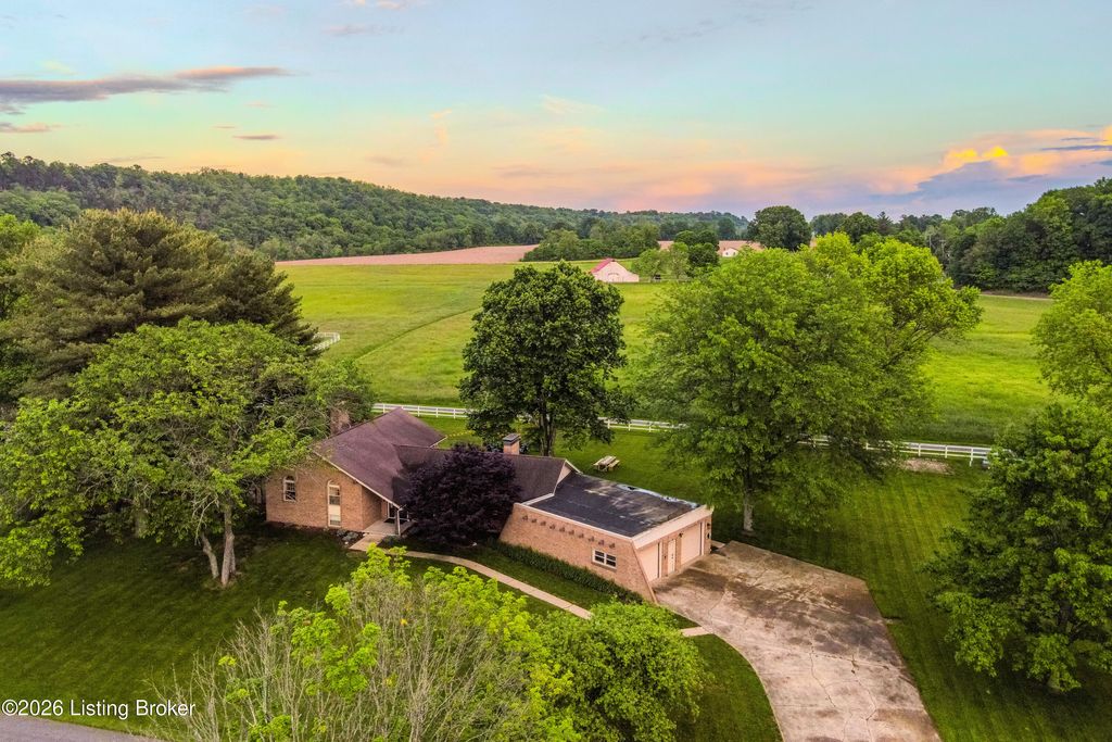 Photo of 6 Justice Ln, Frankfort, KY 40601 (MLS # 1709345)