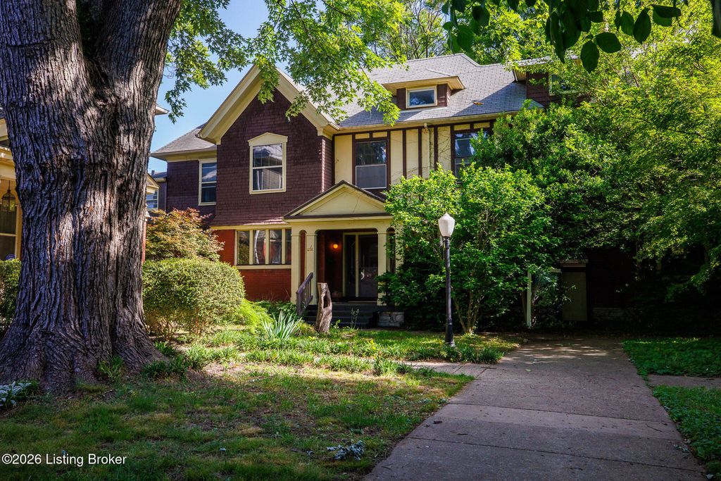 Photo of 1238 Ormsby Ct, Louisville, KY 40203 (MLS # 1717257)