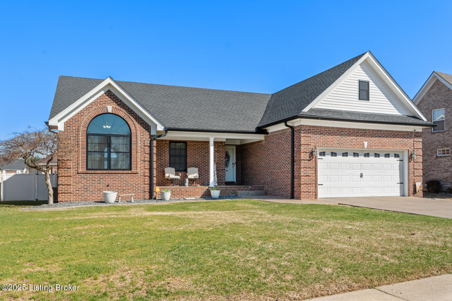 250 Bentwood Dr, Shepherdsville, Kentucky image 2
