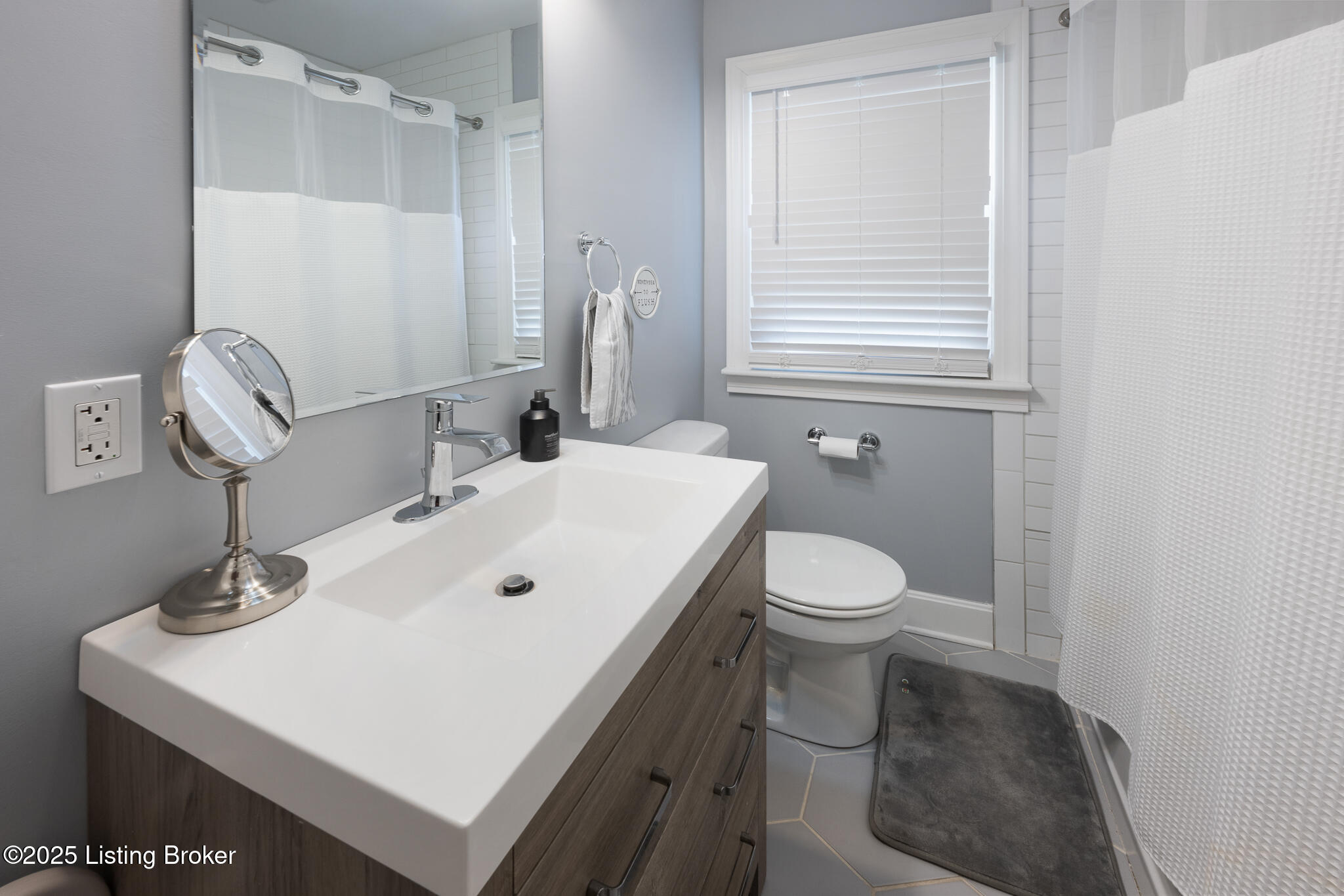 221 Norbourne Blvd, Louisville, Pennsylvania image 22