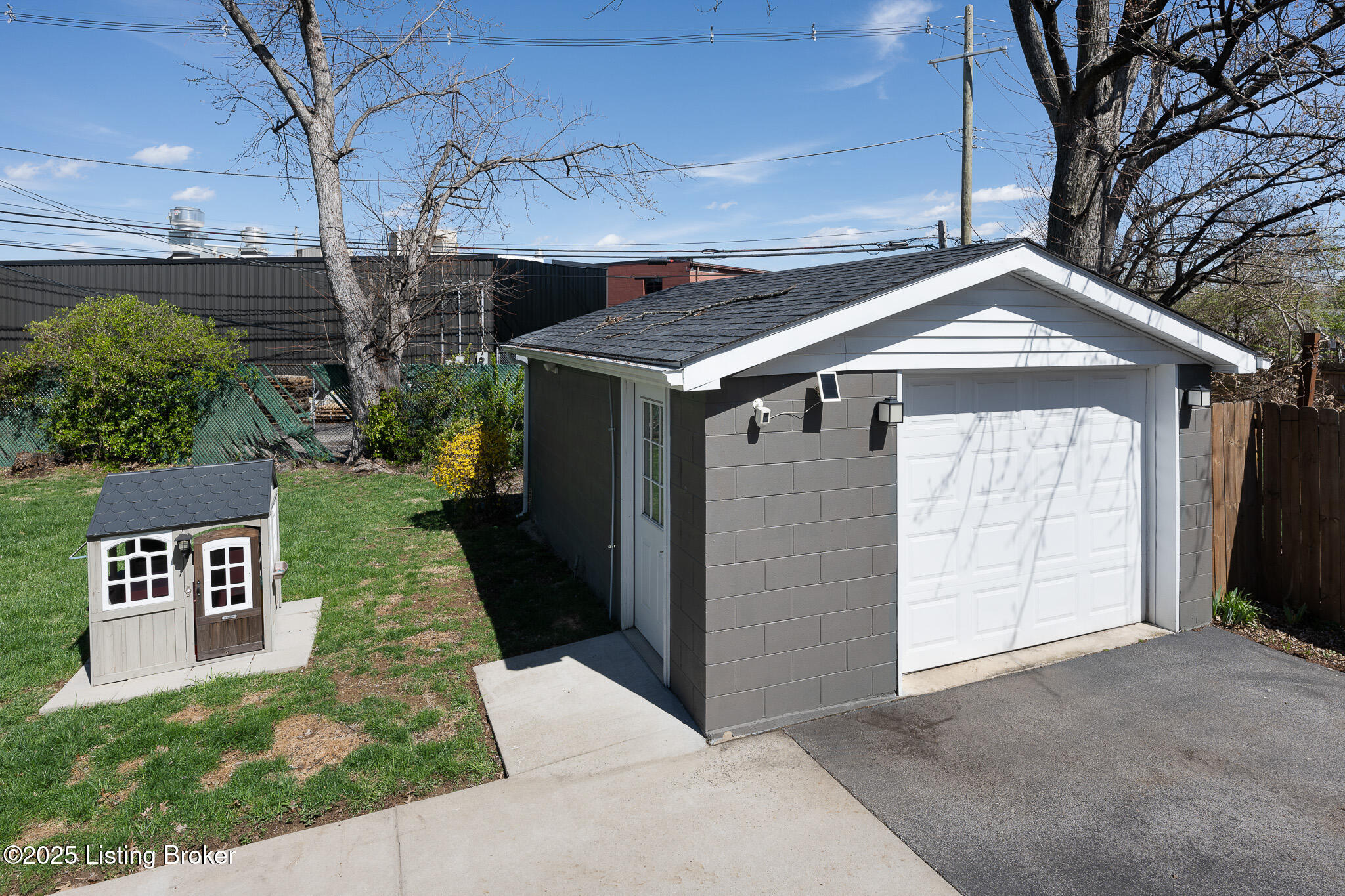 221 Norbourne Blvd, Louisville, Pennsylvania image 36
