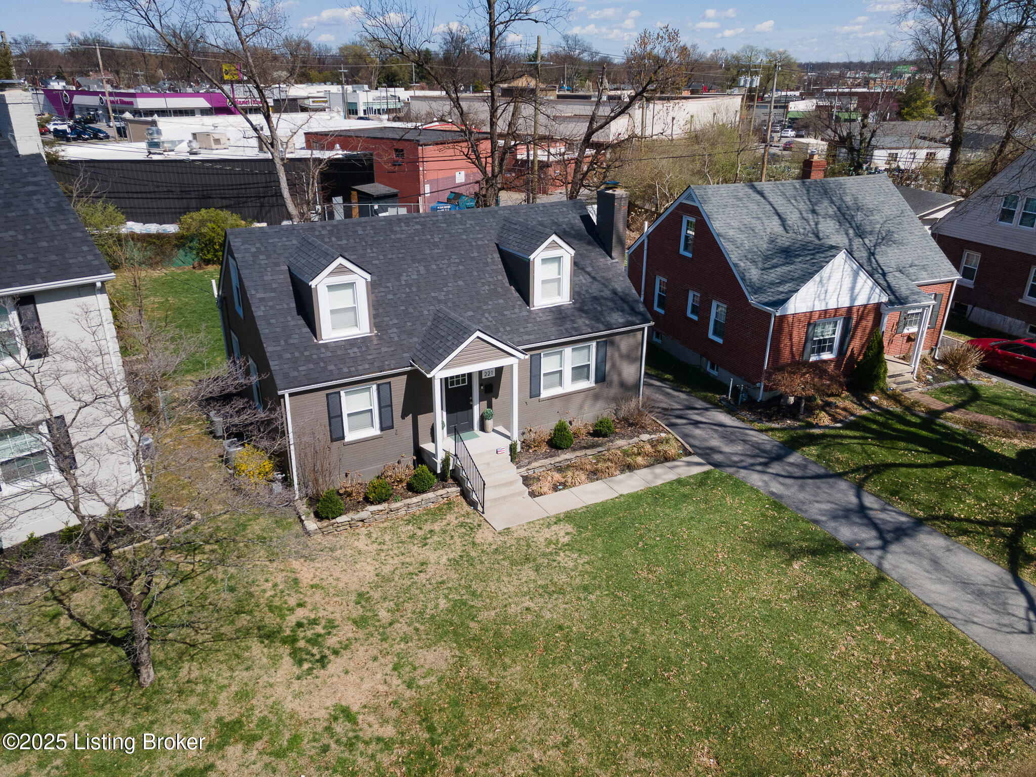 221 Norbourne Blvd, Louisville, Pennsylvania image 46