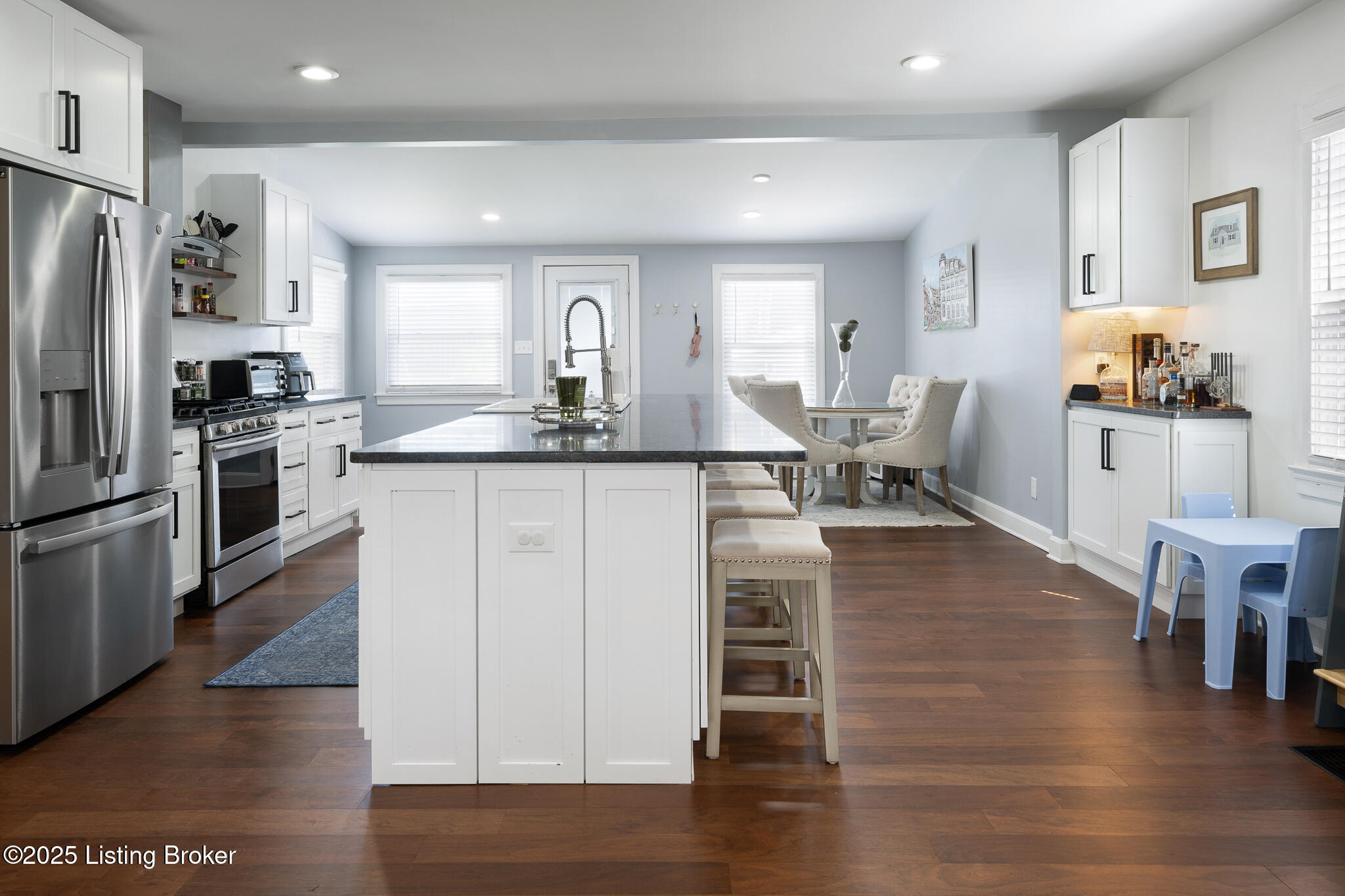221 Norbourne Blvd, Louisville, Pennsylvania image 11