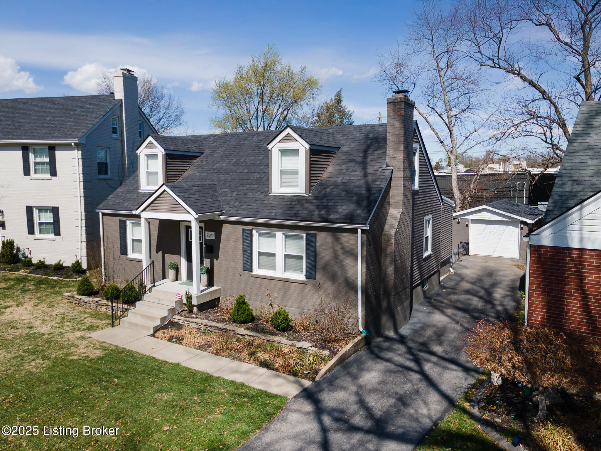 221 Norbourne Blvd, Louisville, Pennsylvania image 1