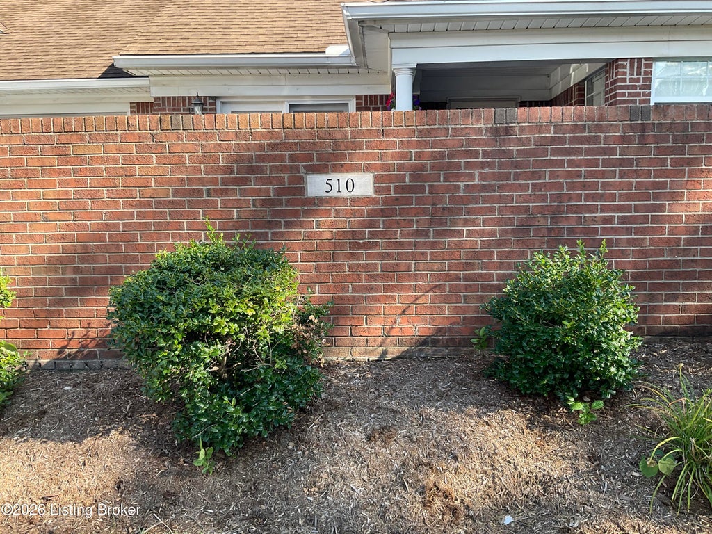 Photo of 510 Eastgate Village Wynde, Louisville, KY 40223 (MLS # 1723942)