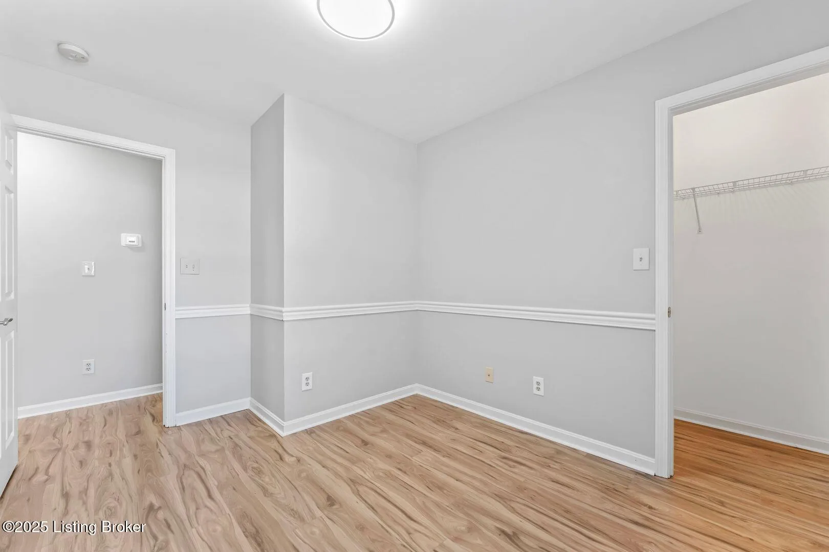 Louisville, Kentucky 40245, United States, 2 Bedrooms Bedrooms, ,1 BathroomBathrooms,Residential,Active,1563