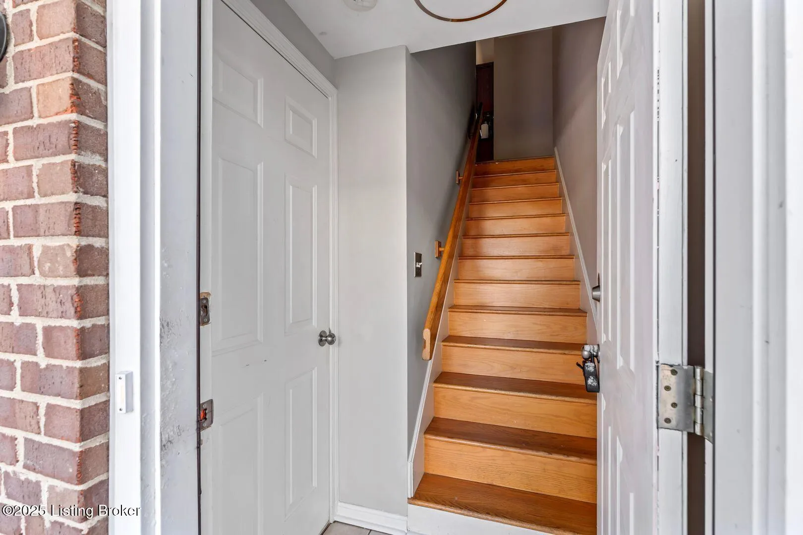 Louisville, Kentucky 40245, United States, 2 Bedrooms Bedrooms, ,1 BathroomBathrooms,Residential,Active,1563