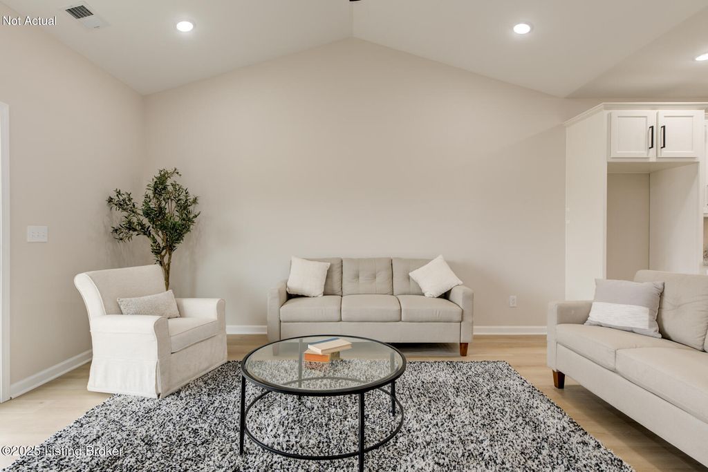 Photo of 10917 Brookley Dr, Louisville, KY 40229 (MLS # 1711721)