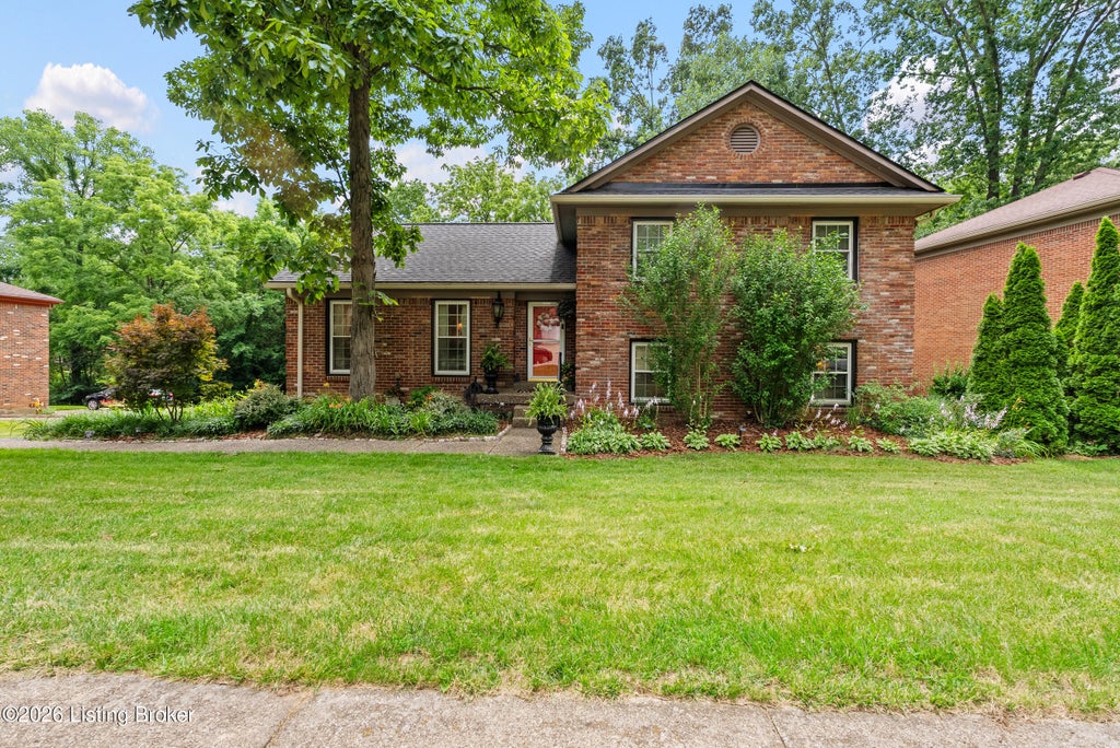 Photo of 404 Timberlake Trail, Louisville, KY 40245 (MLS # 1720992)
