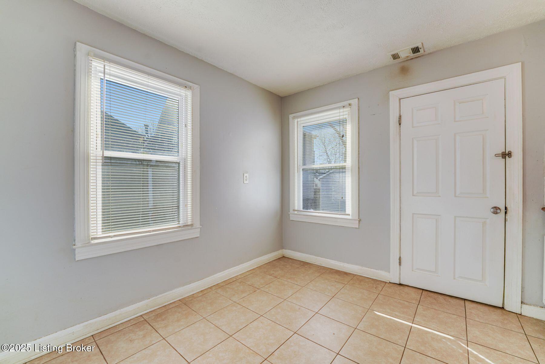 1028 Camden Ave, Louisville, Kentucky image 8
