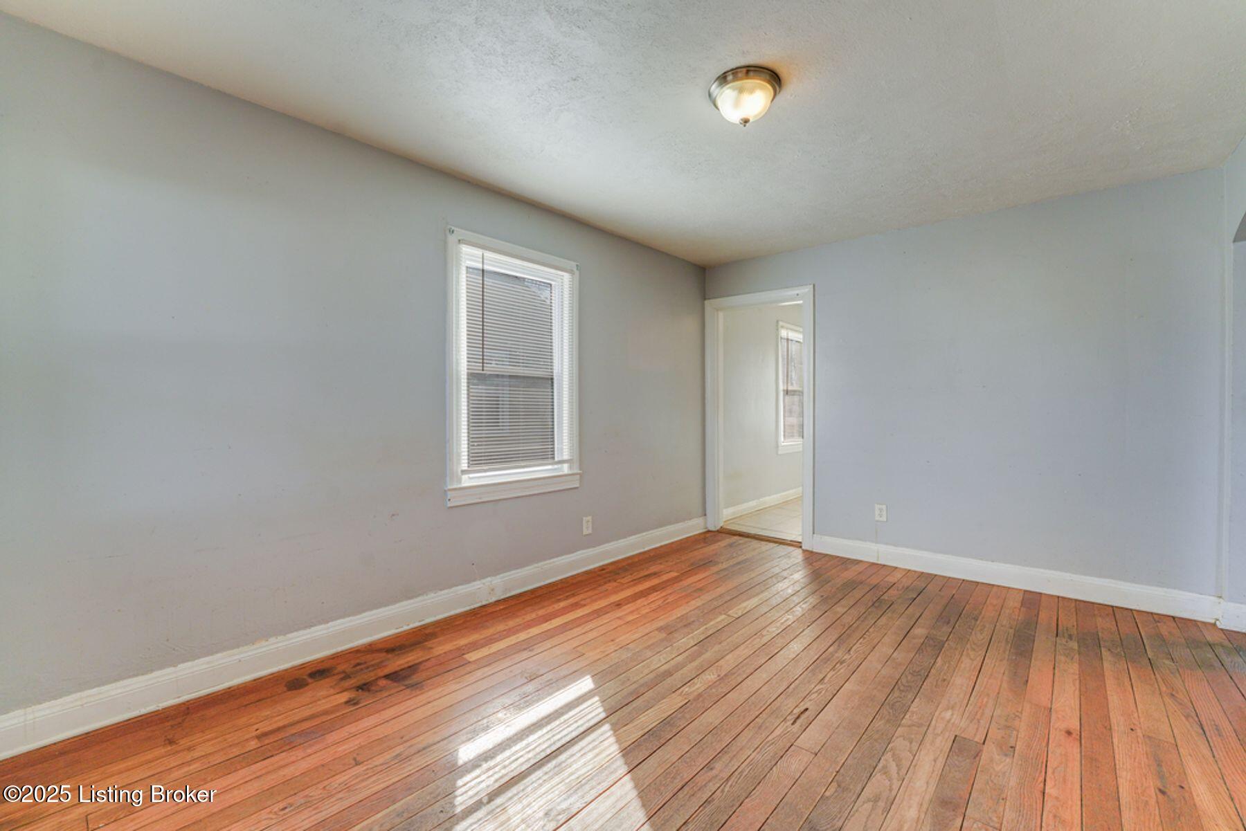 1028 Camden Ave, Louisville, Kentucky image 4