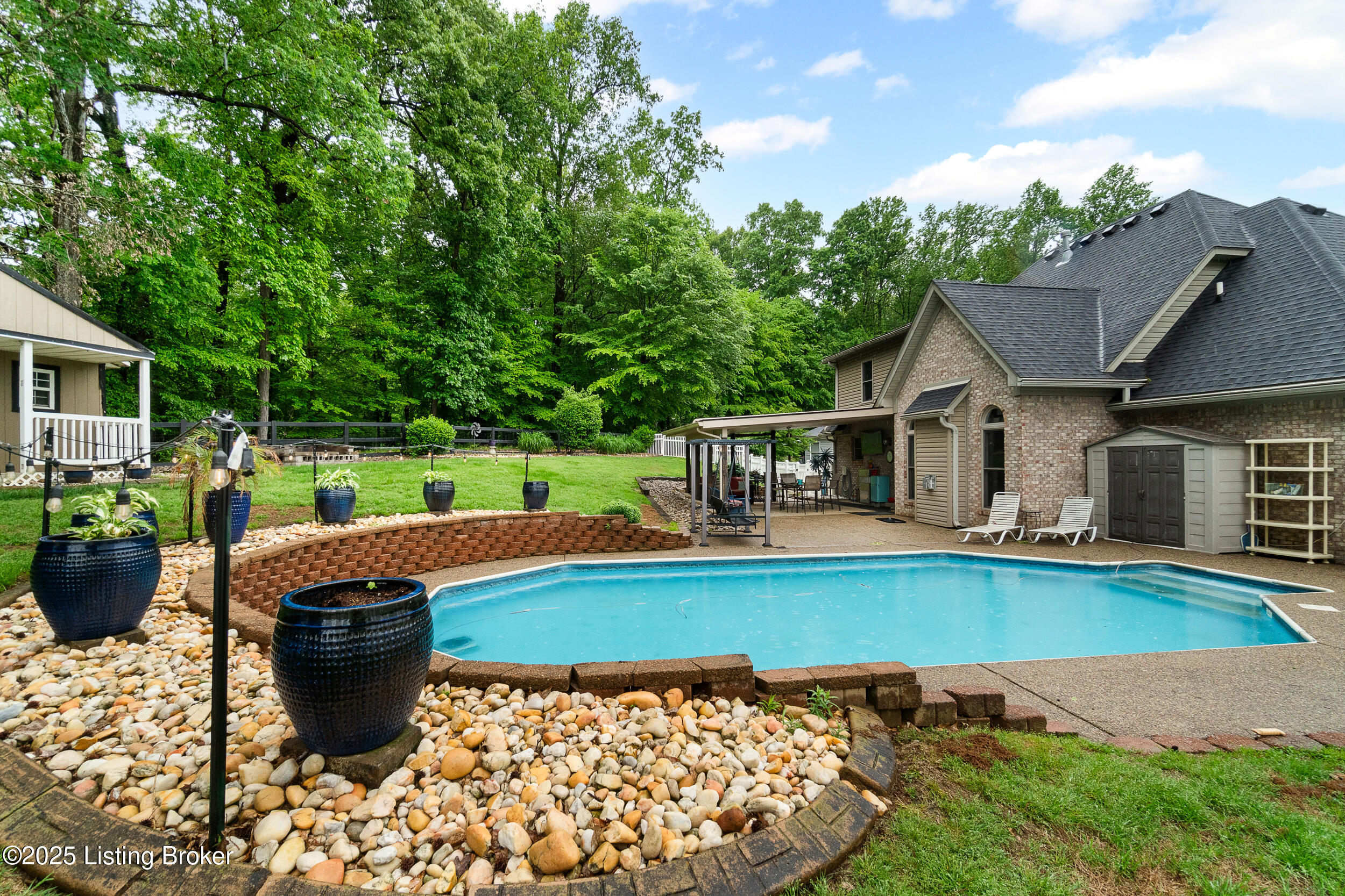 6200 Cottage Ridge Pl, Louisville, Pennsylvania image 8