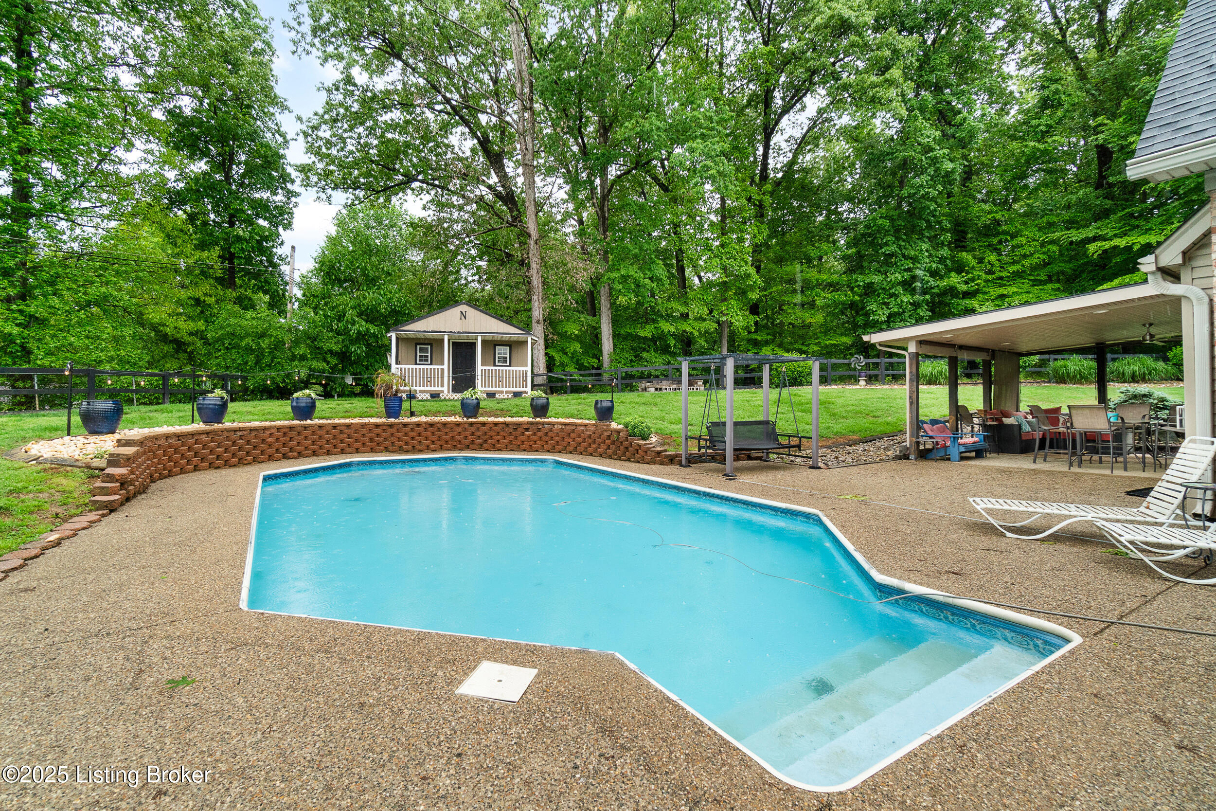 6200 Cottage Ridge Pl, Louisville, Pennsylvania image 9