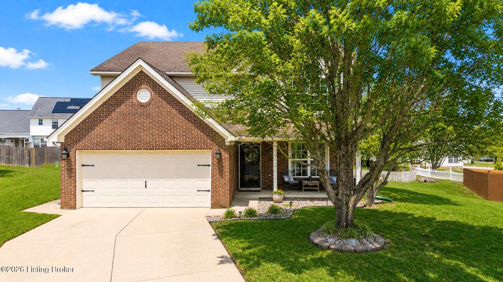Photo of 9510 Deer Trail Pl, Louisville, KY 40228 (MLS # 1718541)