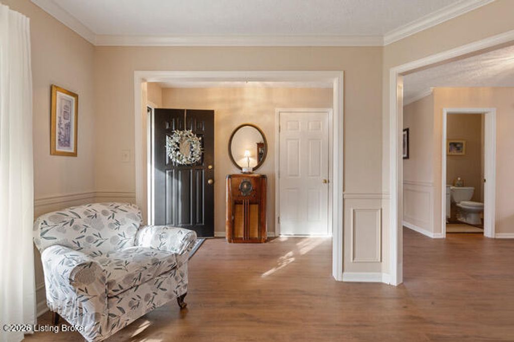 Photo of 9510 Deer Trail Pl, Louisville, KY 40228 (MLS # 1718541)