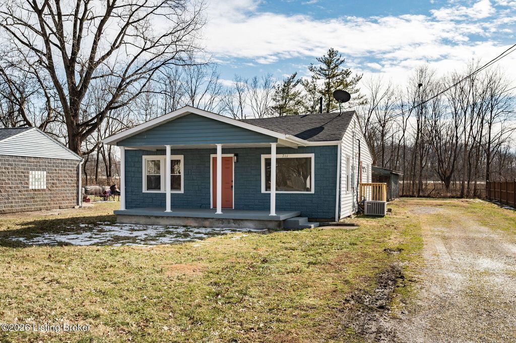 Photo of 711 Shaffer Rd, Louisville, KY 40118 (MLS # 1713825)