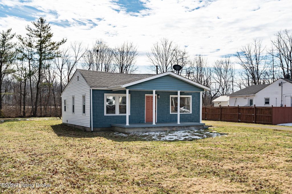 Photo of 711 Shaffer Rd, Louisville, KY 40118 (MLS # 1713825)