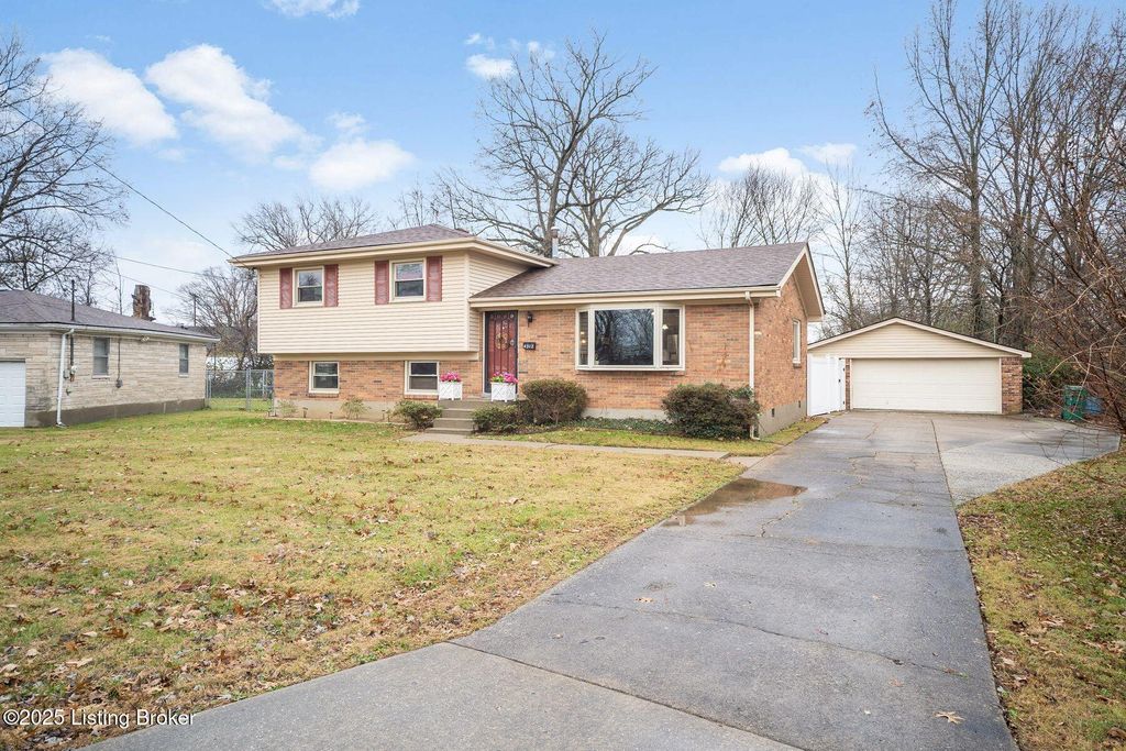 Photo of 4312 Retreat Rd, Louisville, KY 40219 (MLS # 1705226)