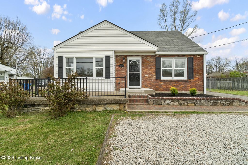 Photo of 1641 Rangeland Rd, Louisville, KY 40219 (MLS # 1713962)