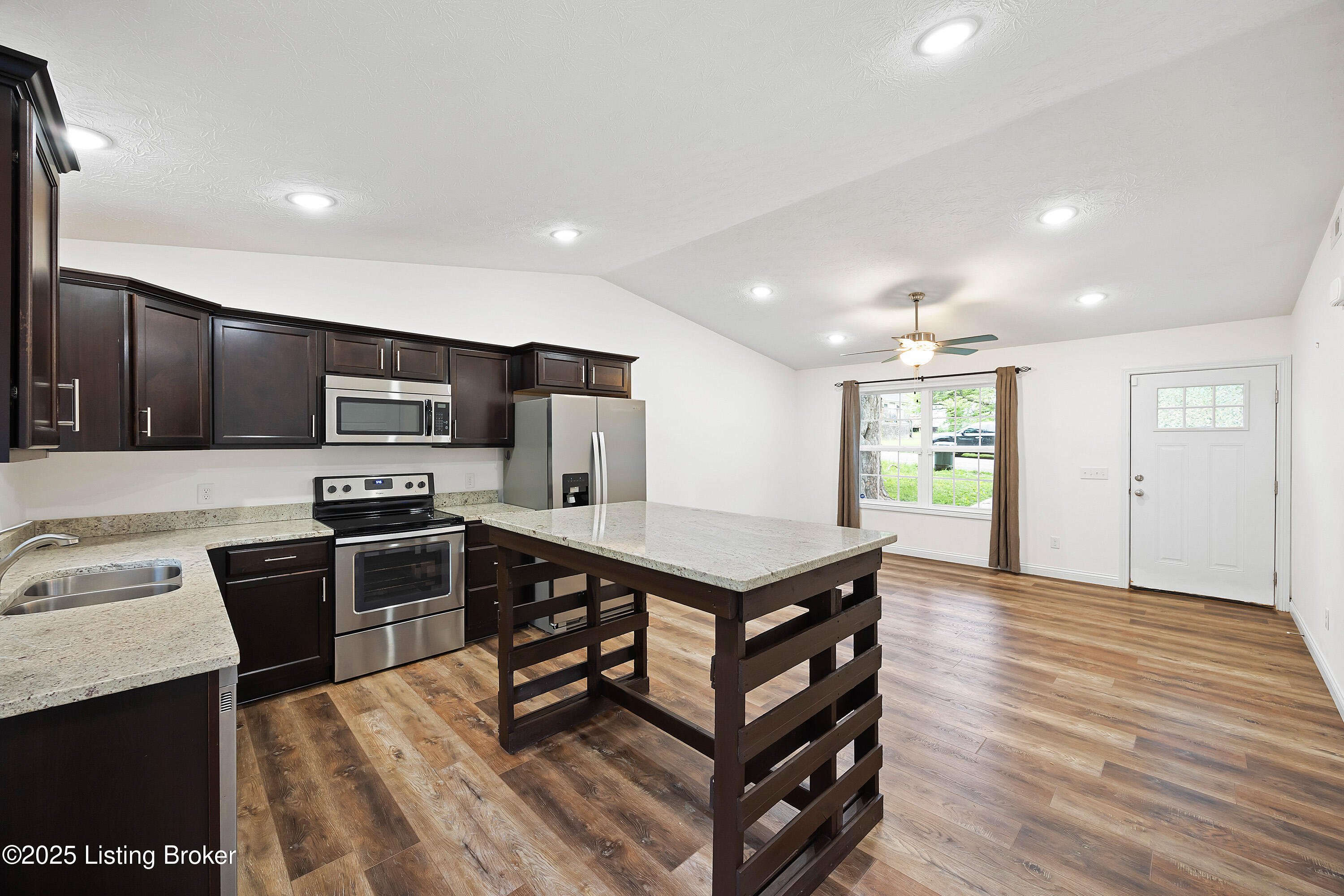 102 W Warfield St, Elizabethtown, Kentucky image 6