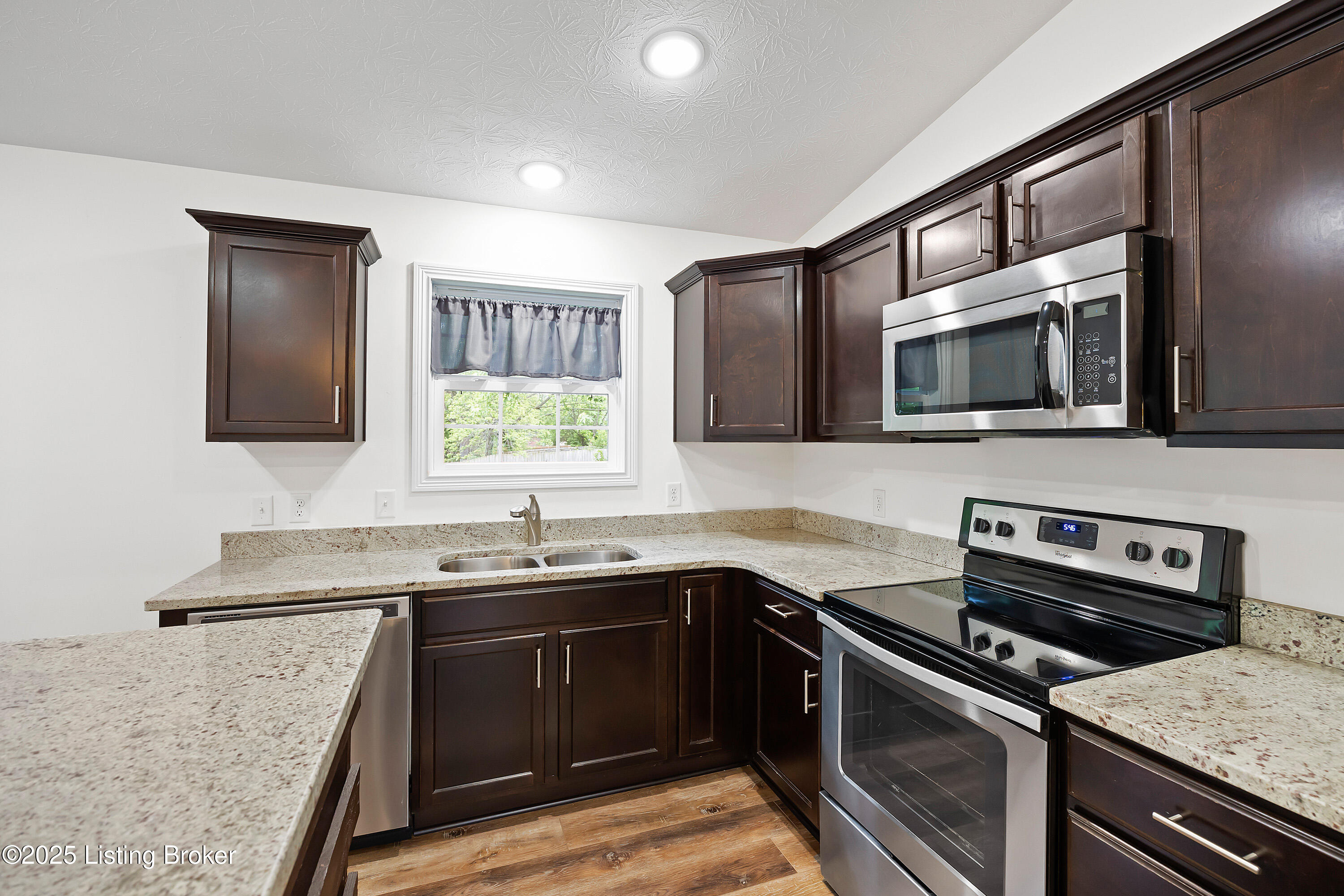 102 W Warfield St, Elizabethtown, Kentucky image 8