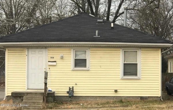 3936 WOODRUFF AVE, LOUISVILLE, KY 40215 - Image 8c538faf22a2e337f8a9ea7da6079daa/3176713875