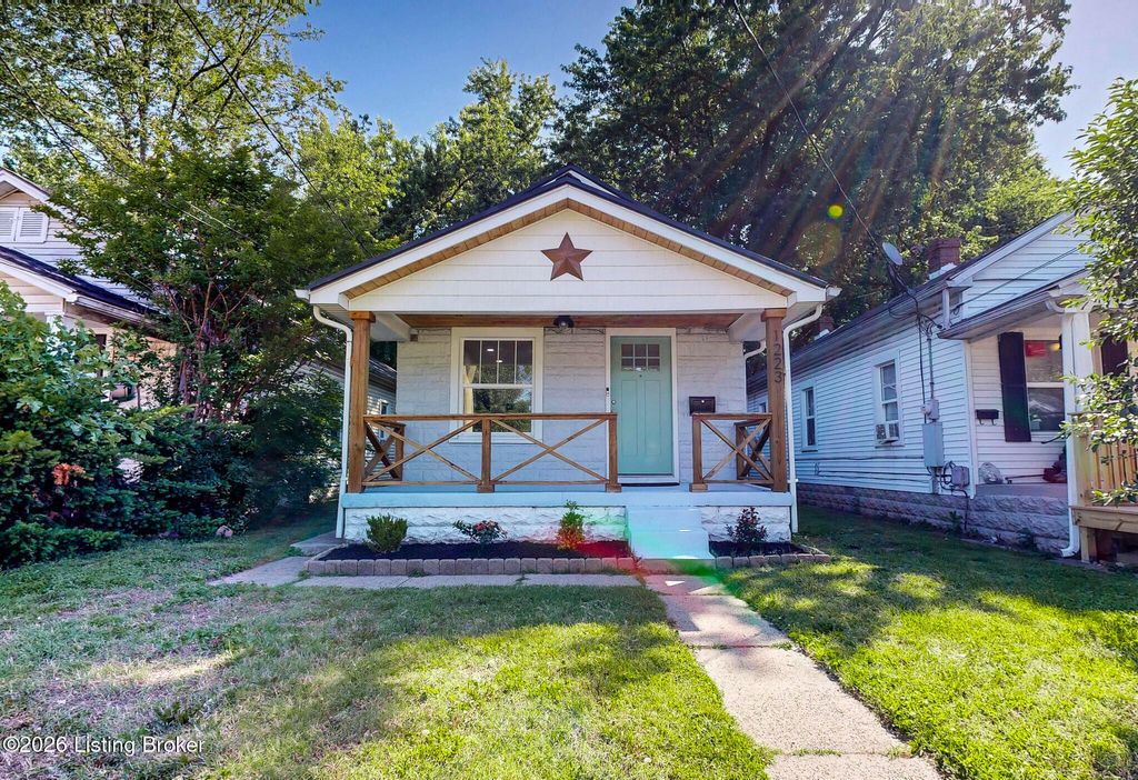 Photo of 1223 Lillian Ave, Louisville, KY 40208 (MLS # 1717043)