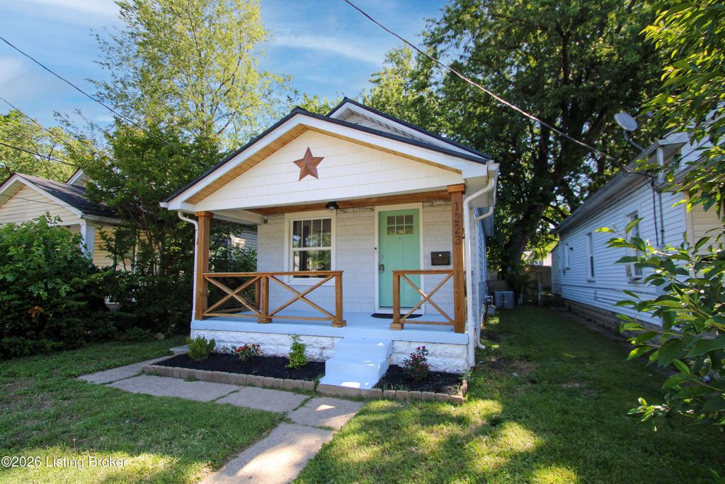 Photo of 1223 Lillian Ave, Louisville, KY 40208 (MLS # 1717043)