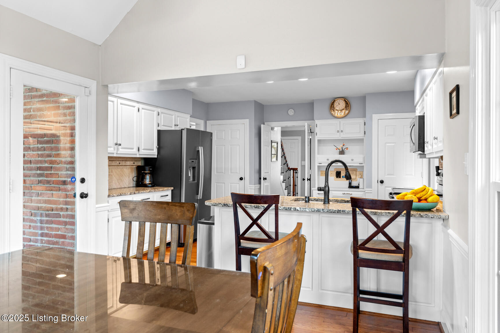 8809 Linn Station Rd, Louisville, Kentucky image 11
