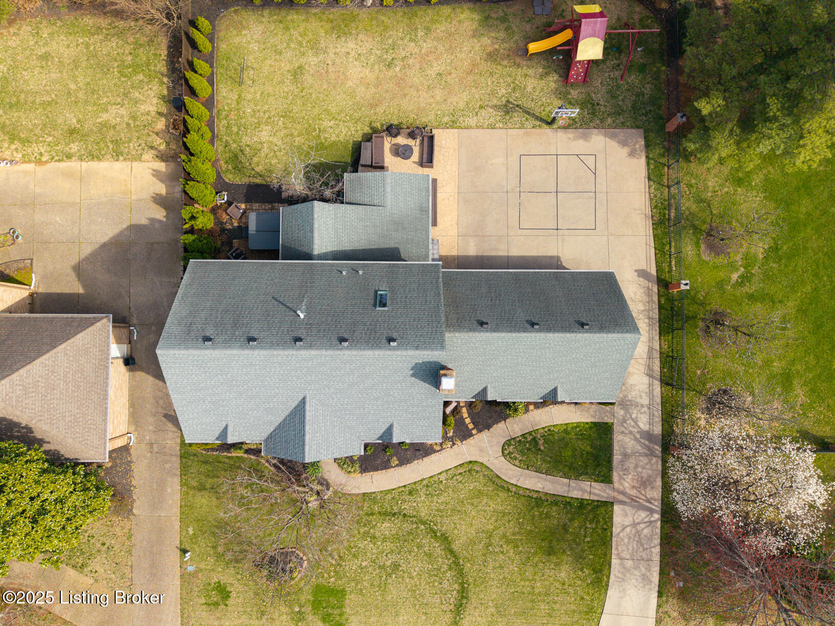 8809 Linn Station Rd, Louisville, Kentucky image 49